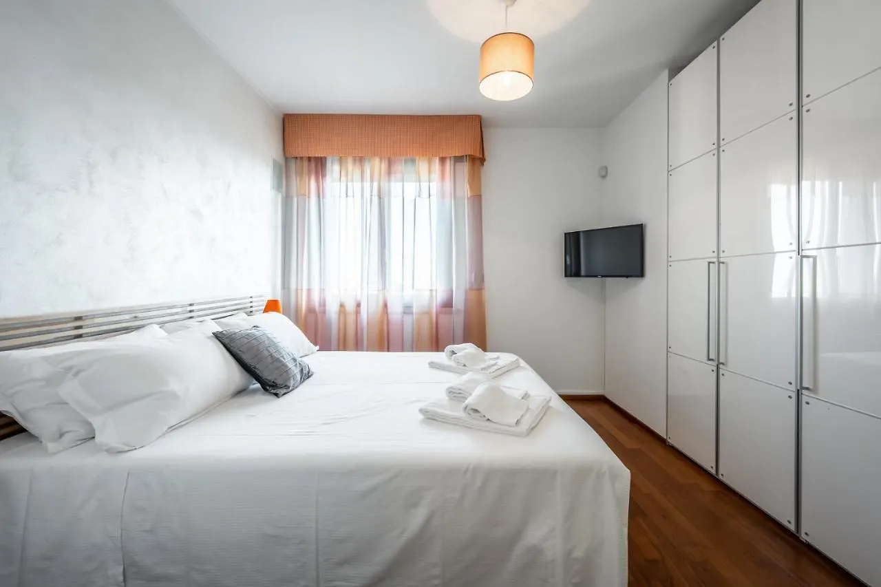 Nicola'S Penthouse Apartment Verona