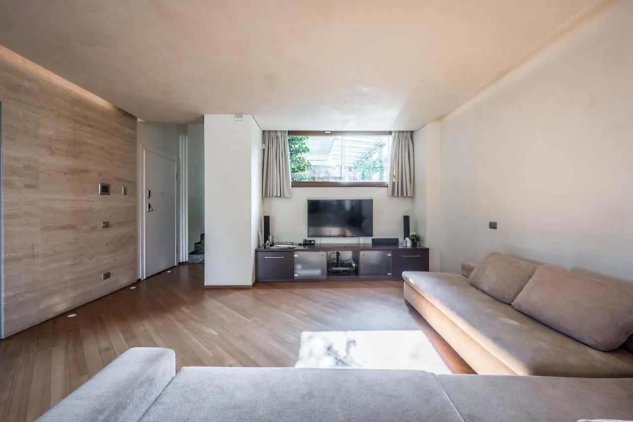Nicola'S Penthouse Apartment Verona