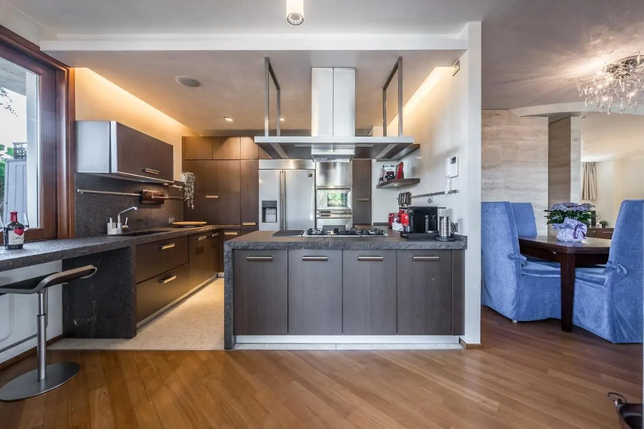 Appartamento Nicola'S Penthouse Verona 0*,